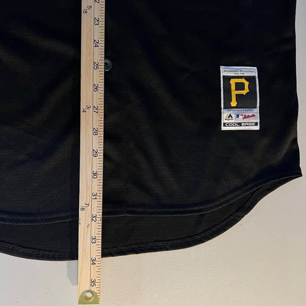 Majestic Black and Gold Pirates Men's Jersey - Picture 8 of 8